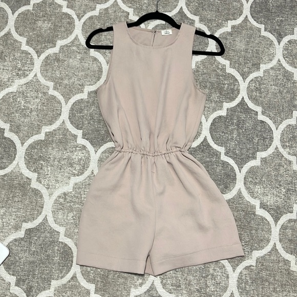 Aritzia Wilfred XS pink romper - Picture 1 of 3